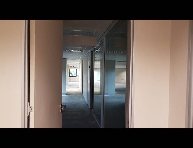 664M² OFFICE TO LET IN TYGER VALLEY